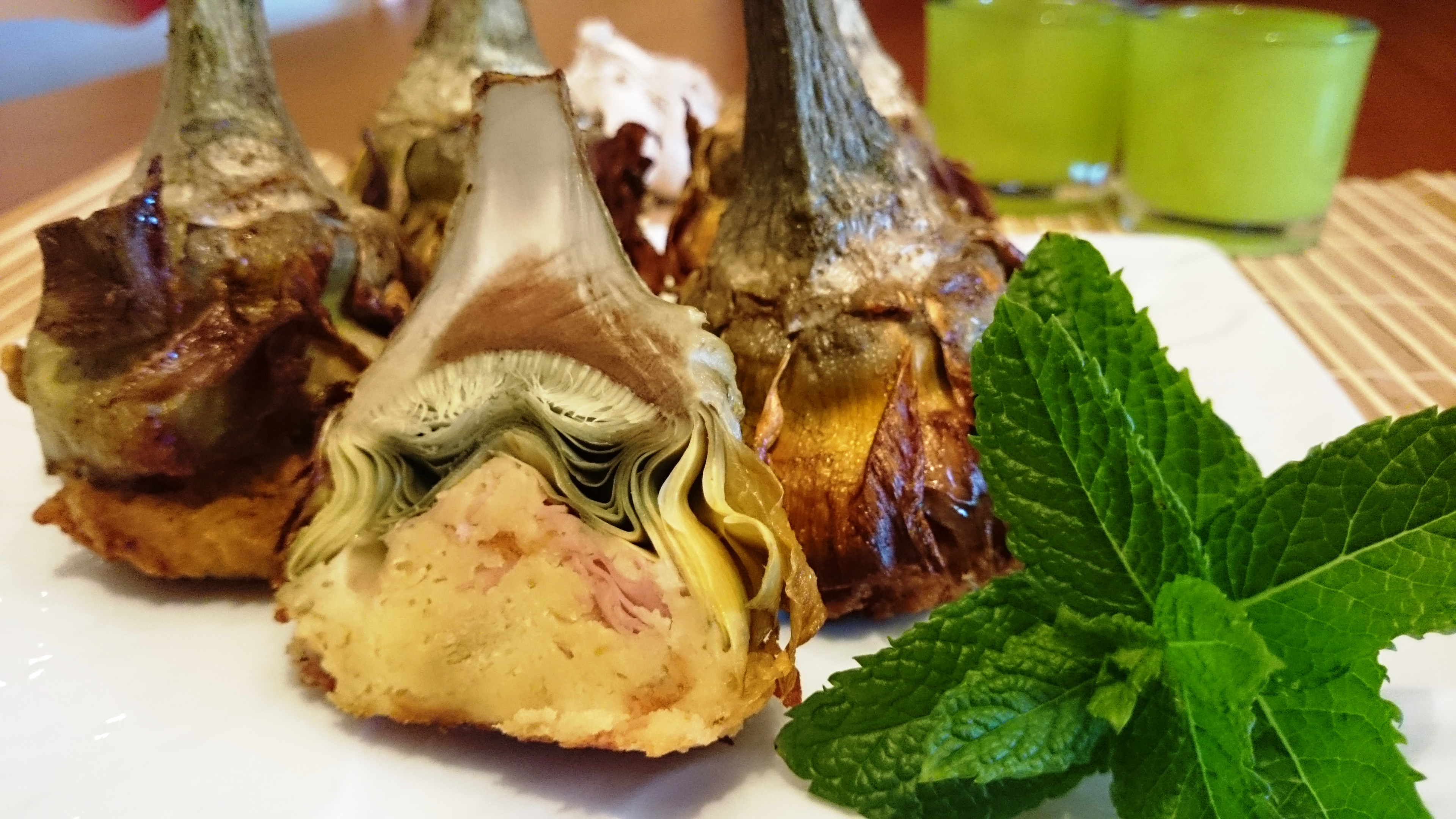 Carciofi ripieni con pane e mortadella