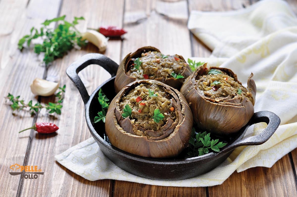 Carciofi ripieni di carne cotti in tegame