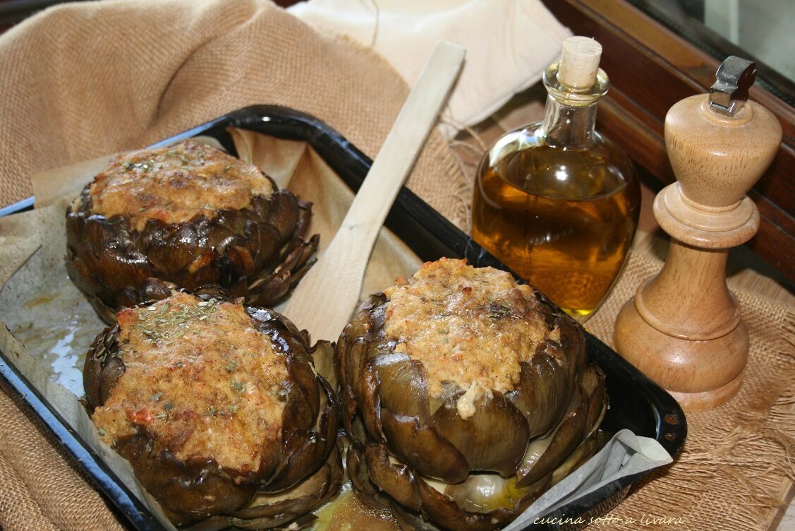 Carciofi ripieni di tonno , dalla ricetta di giulia  rivisitati un po’..