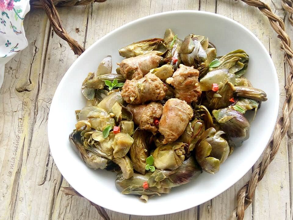 Carciofini con salsiccia