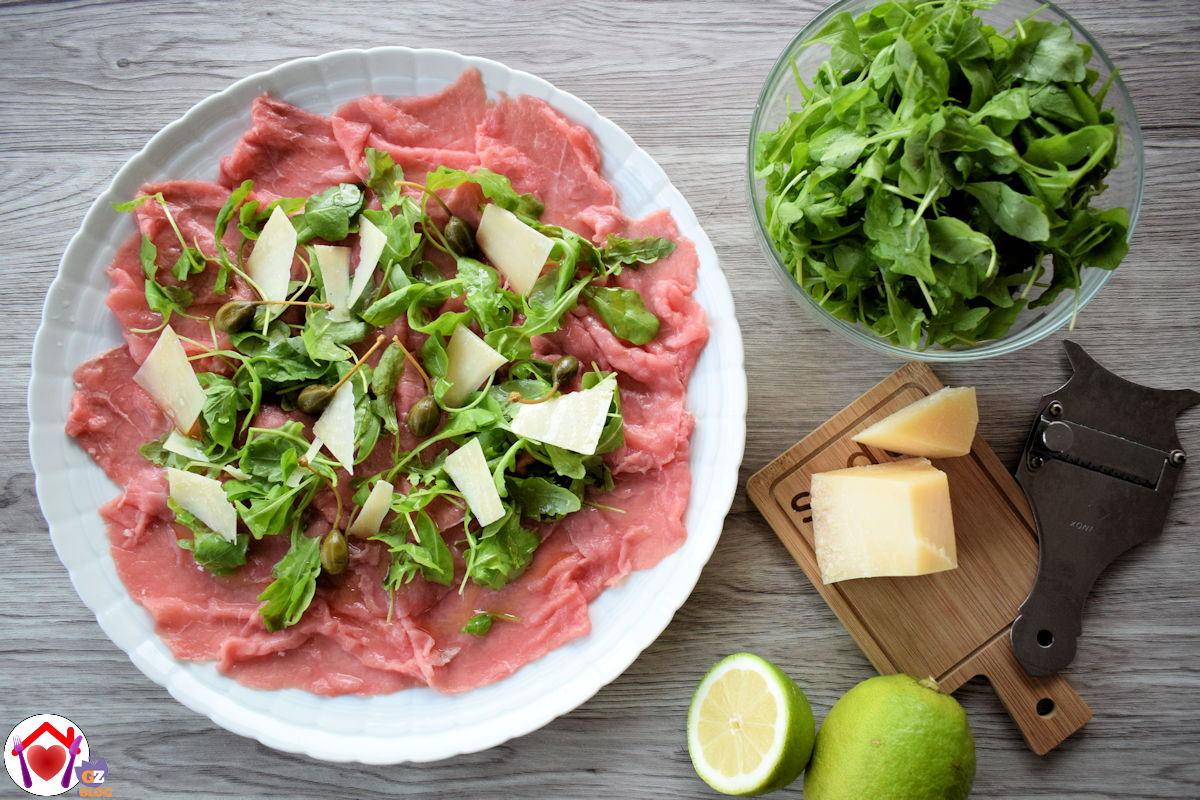 Carpaccio di manzo con rucola e grana