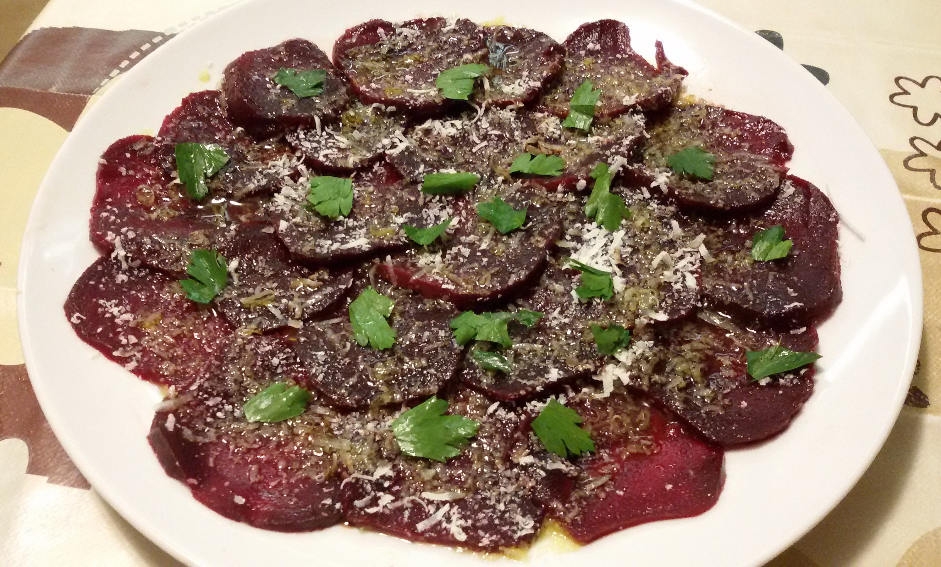 Carpaccio di rapa rossa