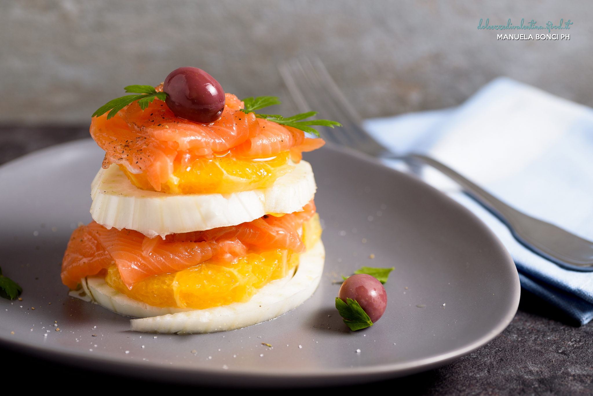 Carpaccio di salmone con arancia e finocchio