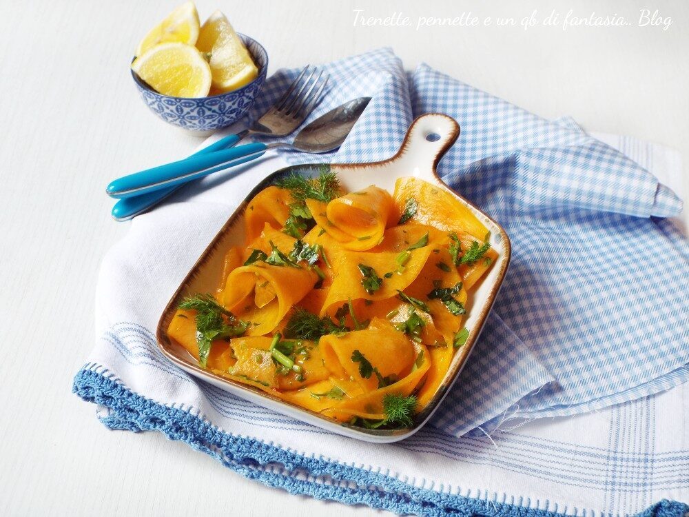Carpaccio di zucca cruda marinata.. se la provate la farete sempre!