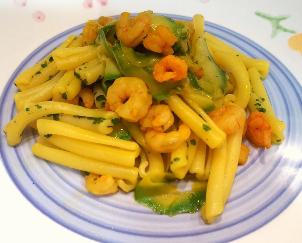 Casarecce con zucchine gamberetti e zafferano