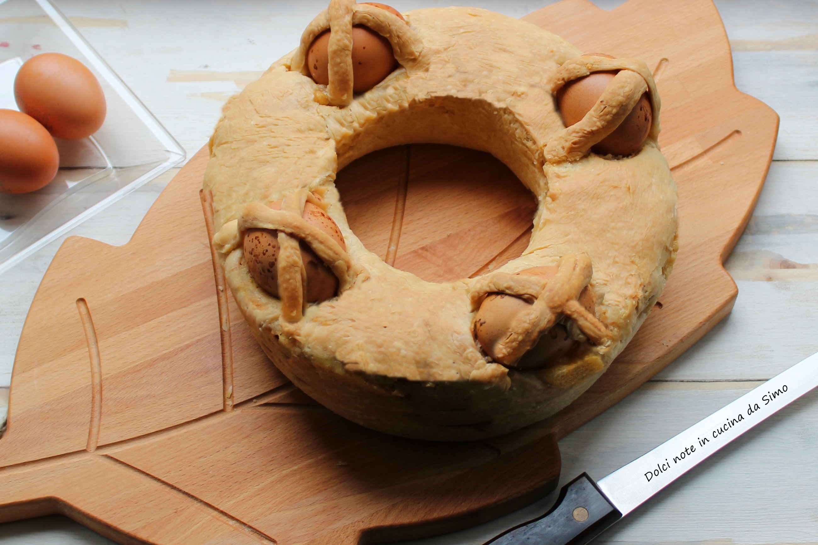 Casatiello napoletano