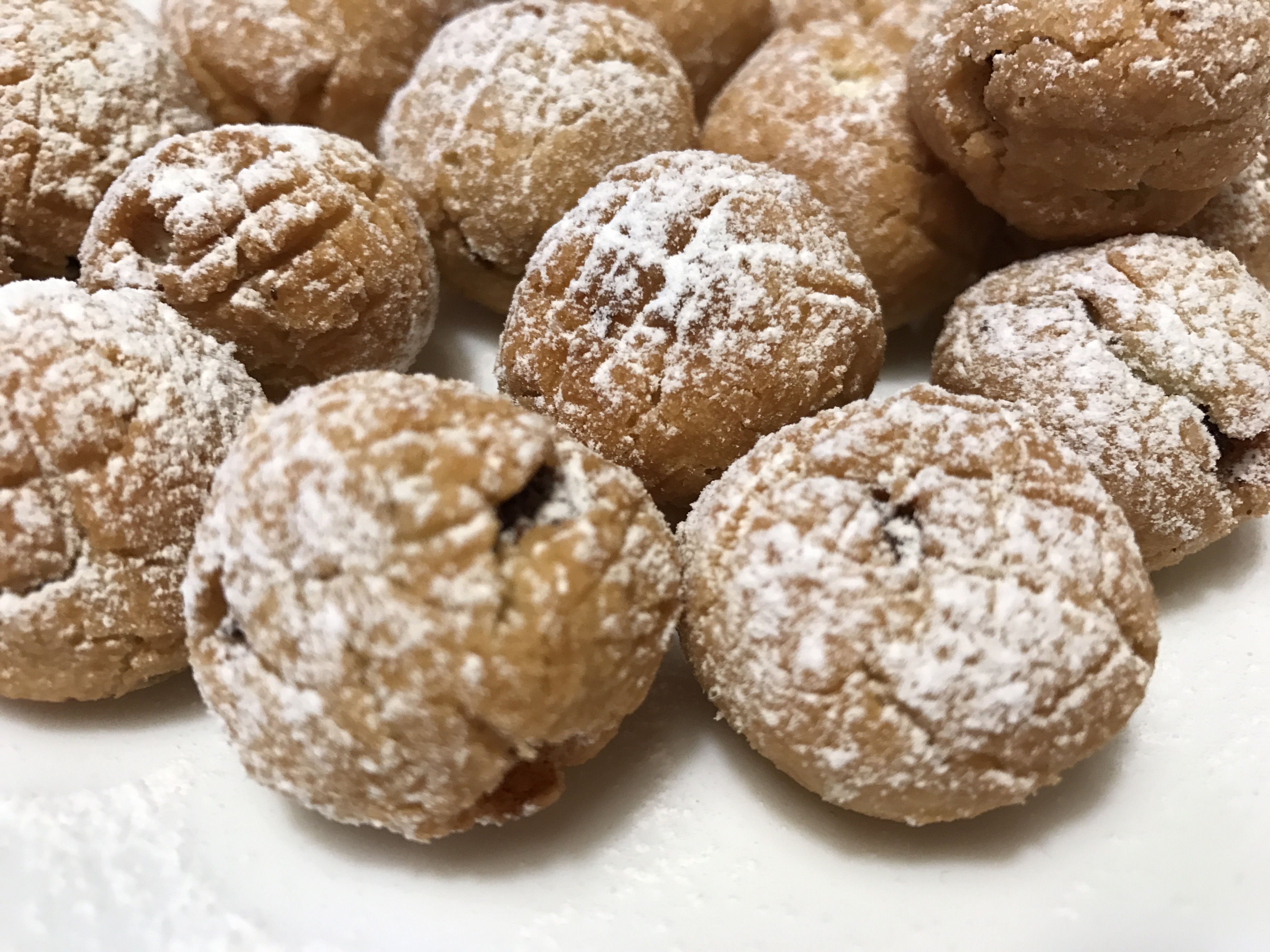 Castagnole morbidisssime ricotta e gocce di cioccolato