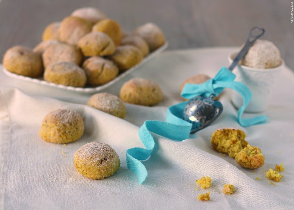 Castagnole vegane light al forno con uvetta frullata