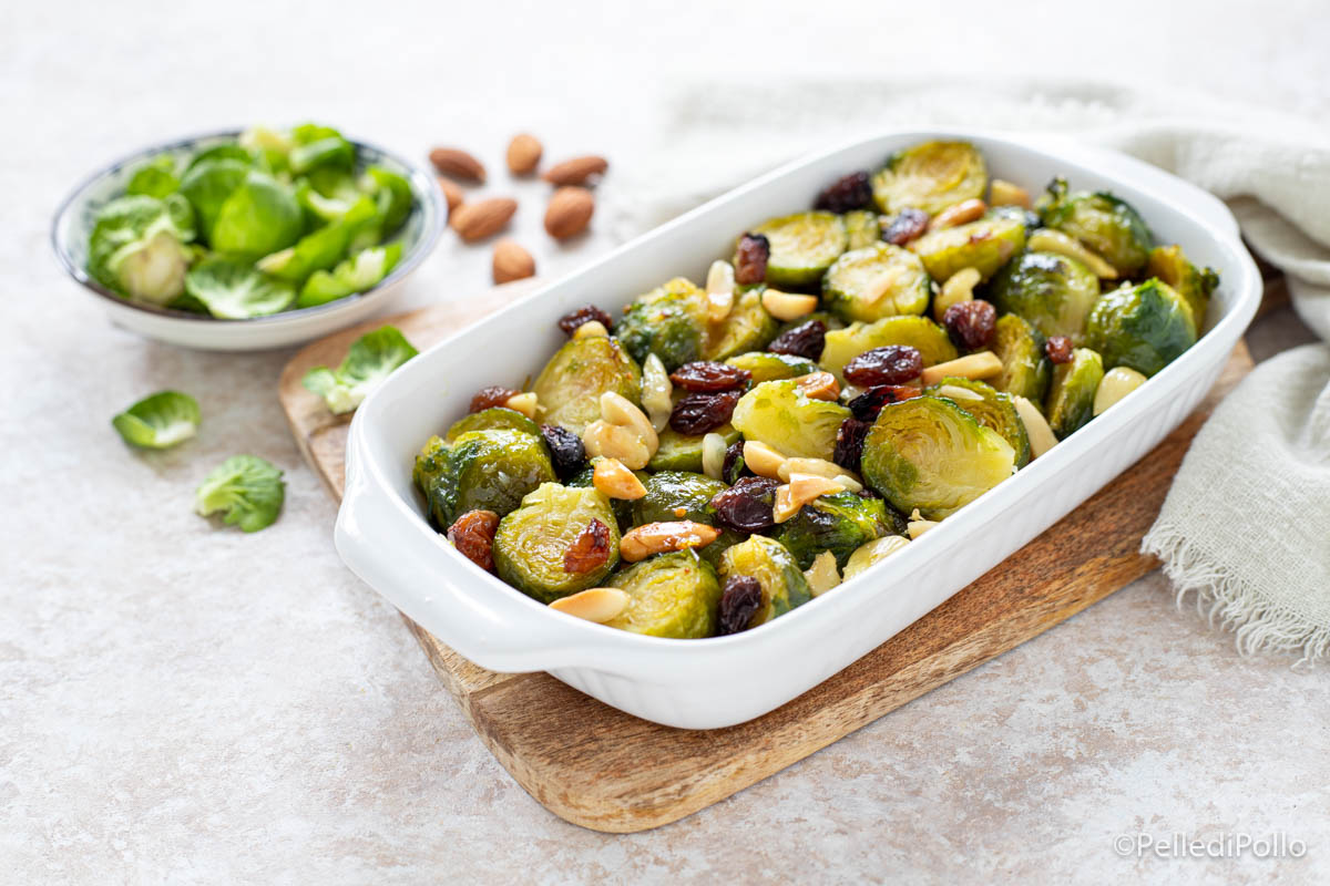 Cavoletti di bruxelles con mandorle e uvetta