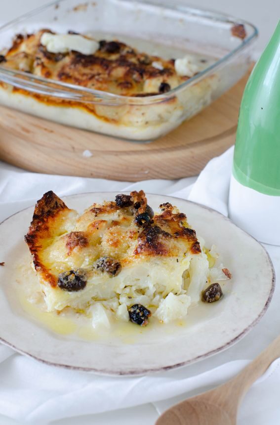 Cavolfiore al forno con mozzarella e olive taggiasche