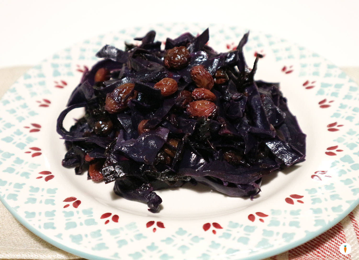 Cavolo rosso in agrodolce con uvetta