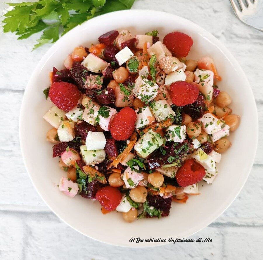 Ceci in insalata con rapa e lamponi