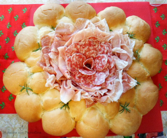 Centrotavola di pane e salumi