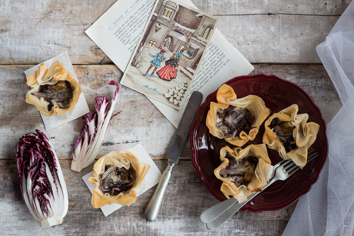 Cestini di pasta fillo con radicchio e fichi secchi