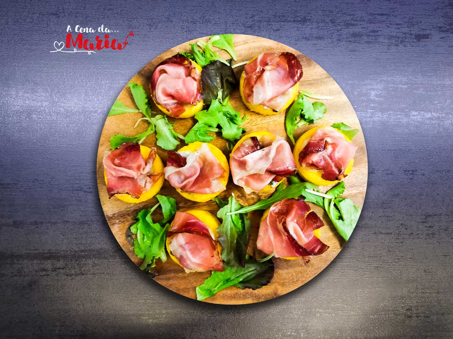 Cestini di polenta con gorgonzola e speck