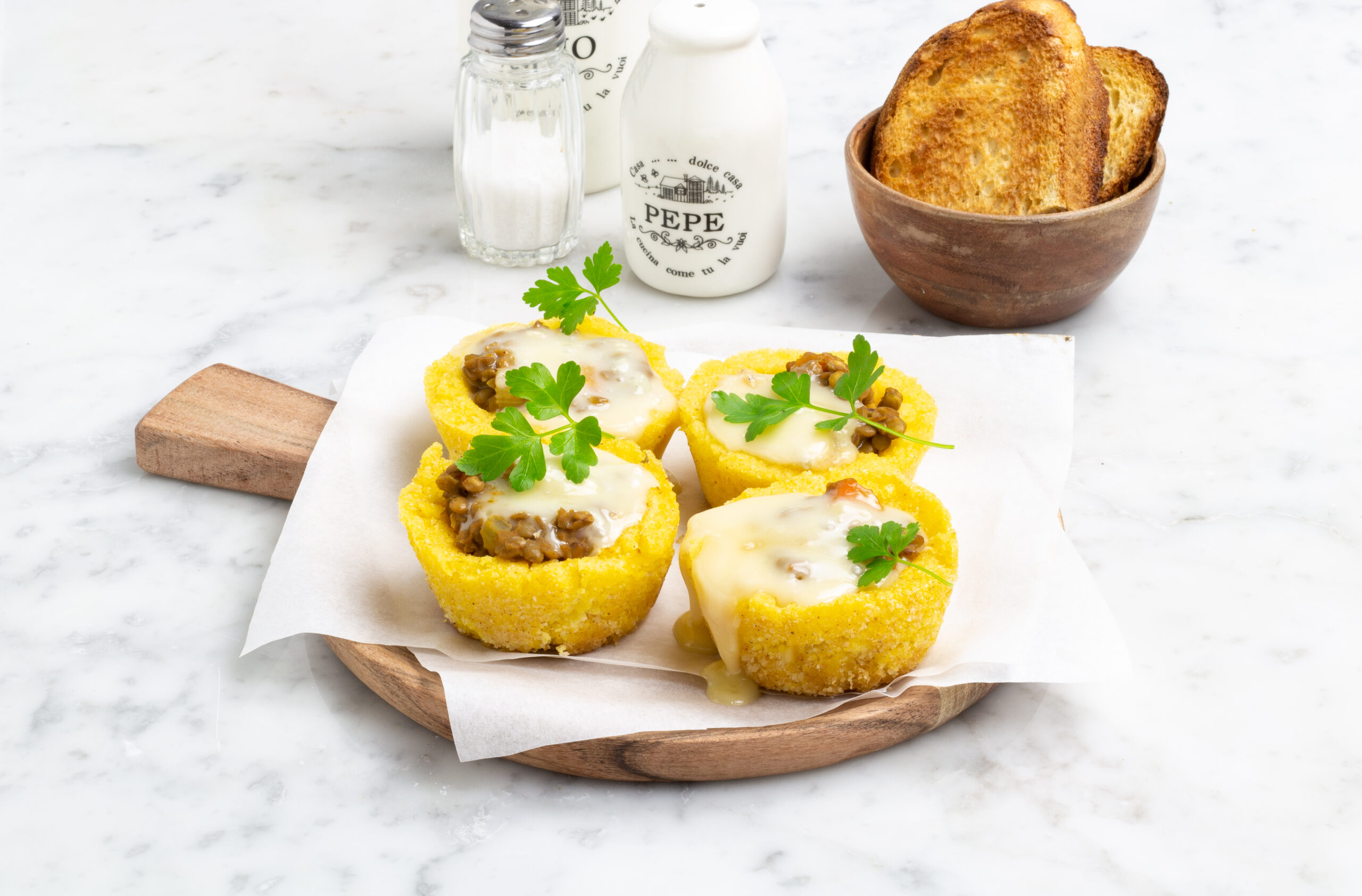 Cestini di polenta con lenticchie e gorgonzola