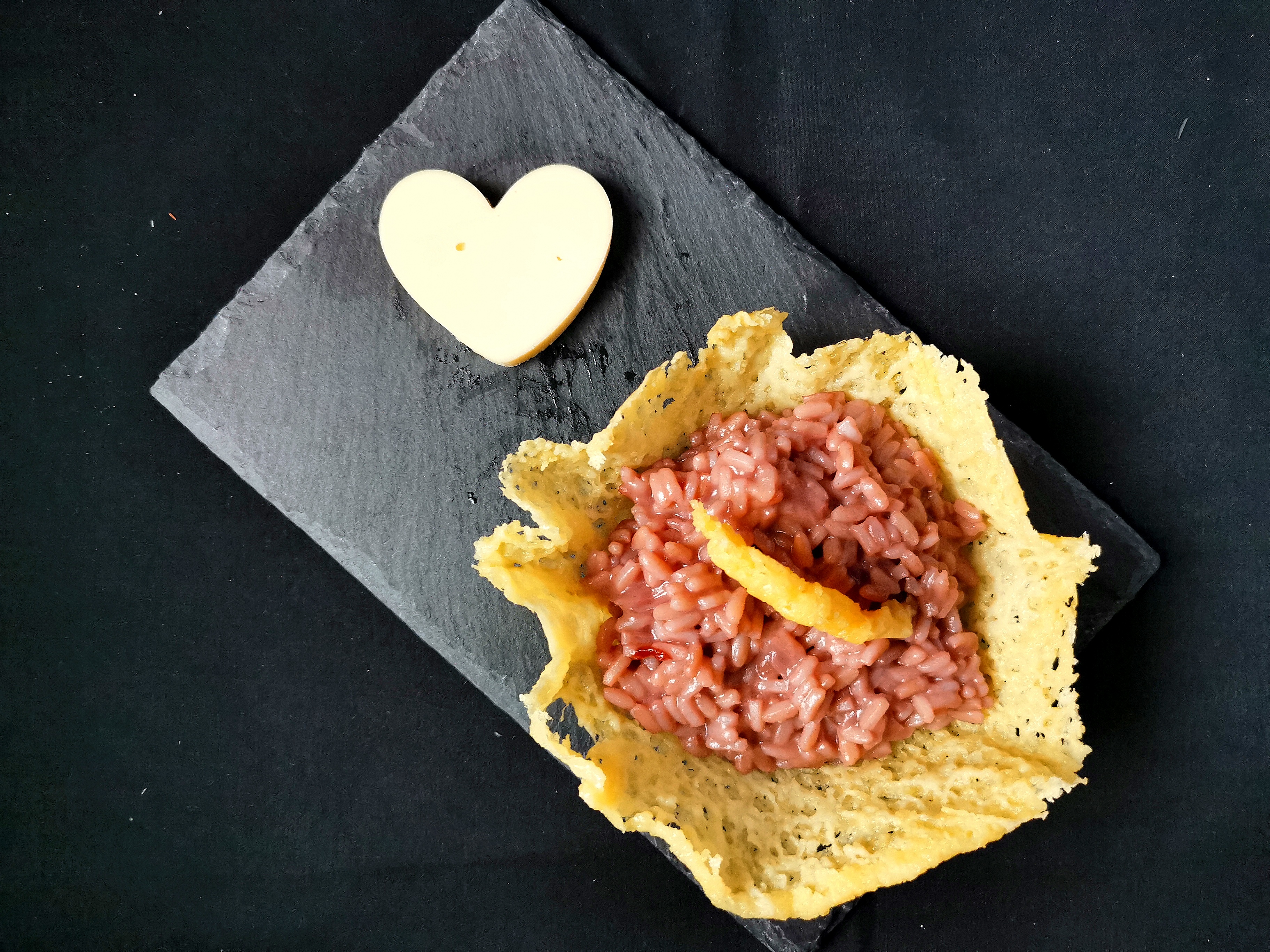 Cestino di provolone valpadana con risotto all’aglianico del vulture