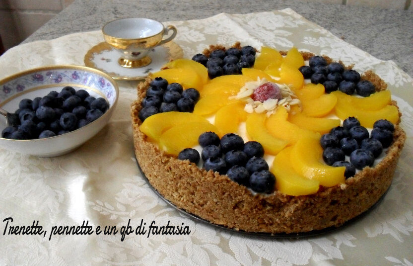 Cheeesecake pesca e mirtilli