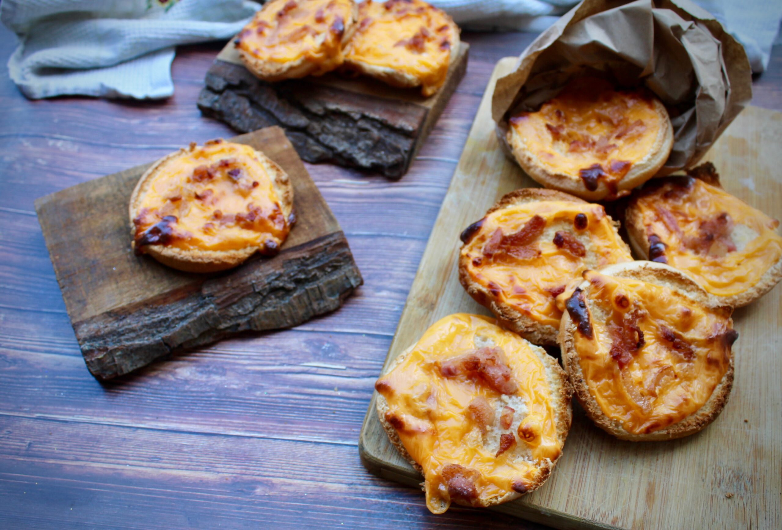 Cheese and bacon rolls (australia)