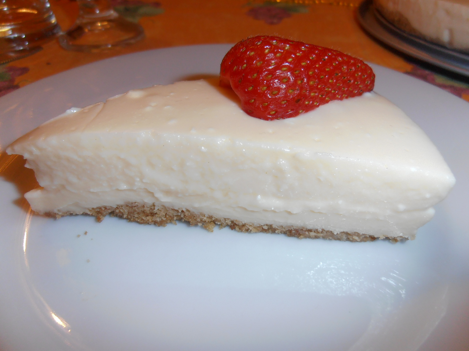 Cheese-cake alla vaniglia e fragole (senza panna e uova! )