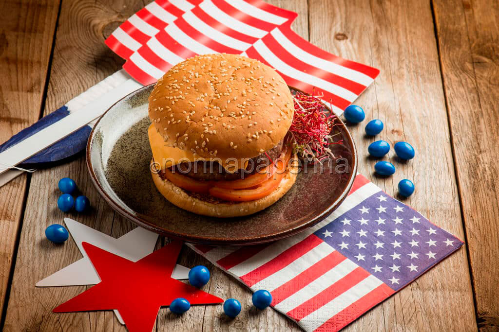 Cheeseburger americano, un classico da fast food