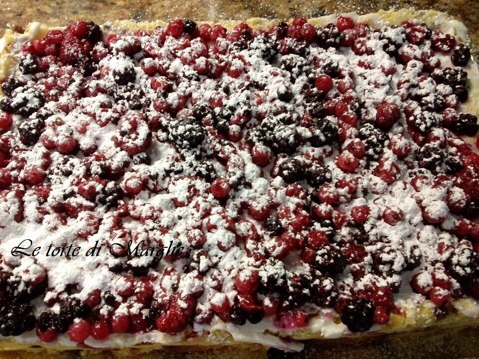 Cheesecake ai frutti di bosco con avanzo