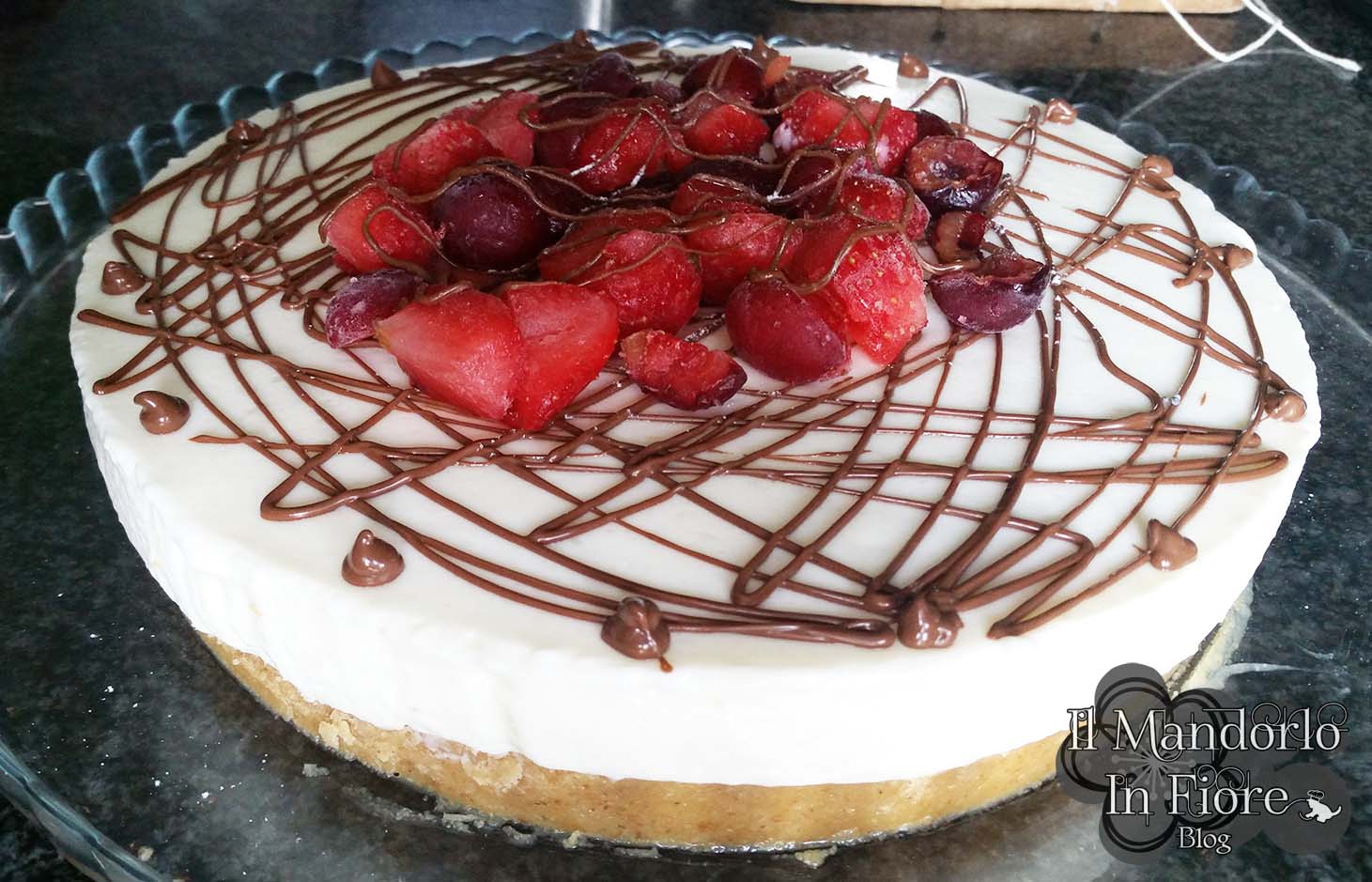 Cheesecake ai frutti rossi e nutella