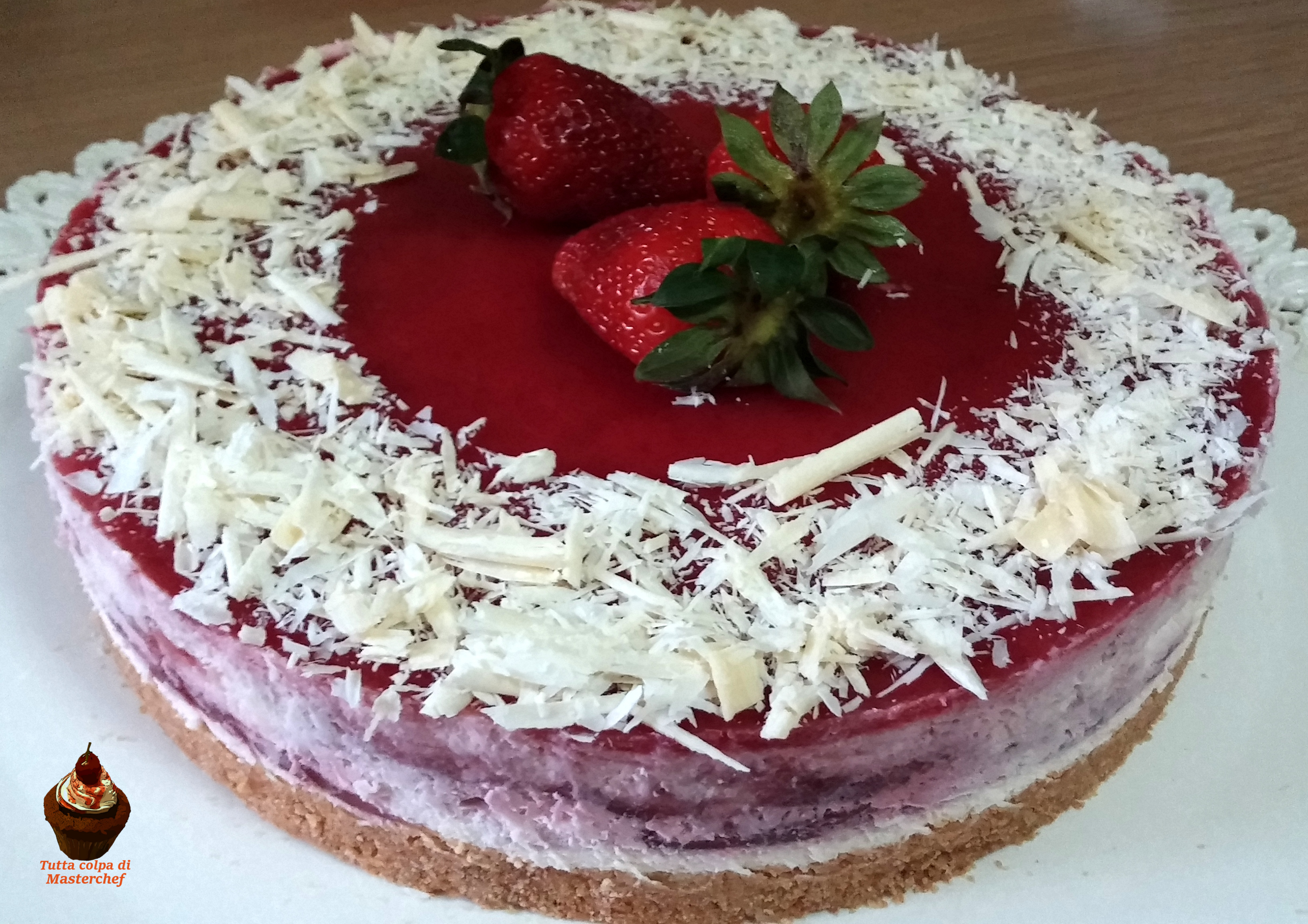 Cheesecake al cioccolato bianco e fragole