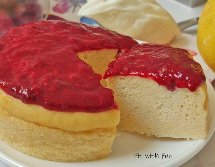Cheesecake al forno keto proteica senza glutine e zucchero