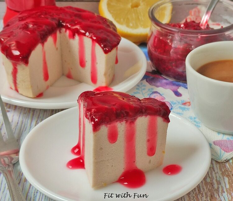 Cheesecake al forno proteica senza glutine e low carb