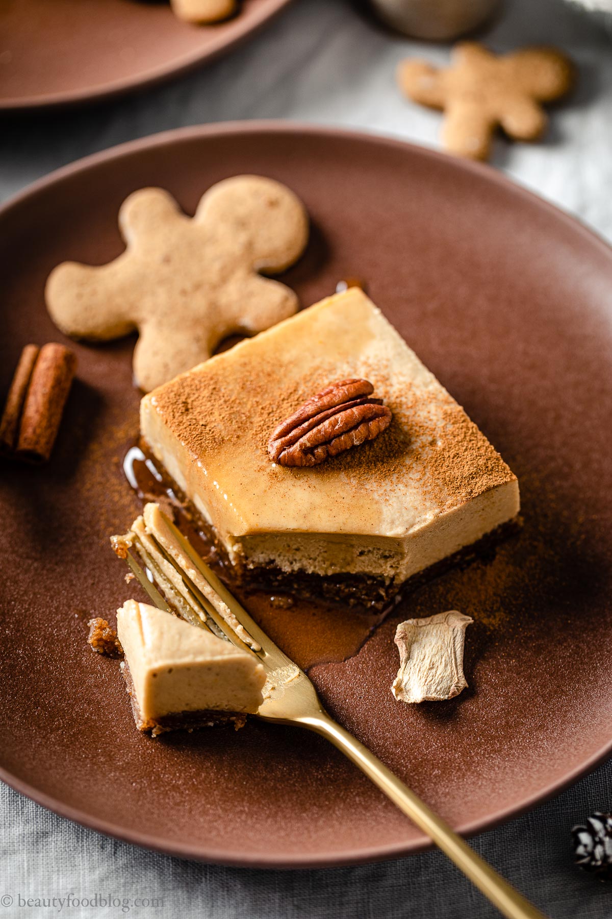 Cheesecake al pan di zenzero senza cottura | vegan no-bake gingerbread cheesecake