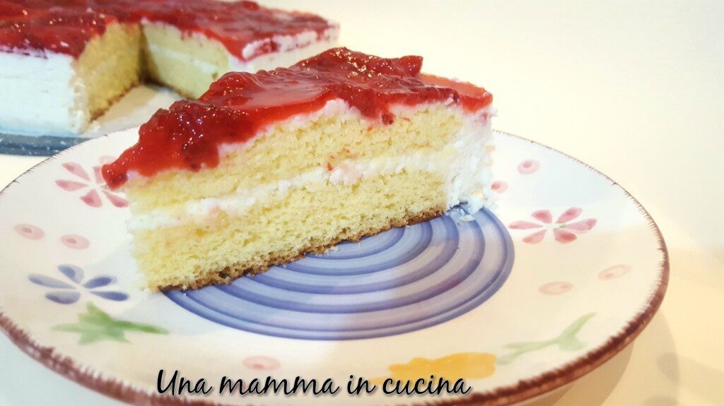 Cheesecake alla ricotta con coulis di fragole
