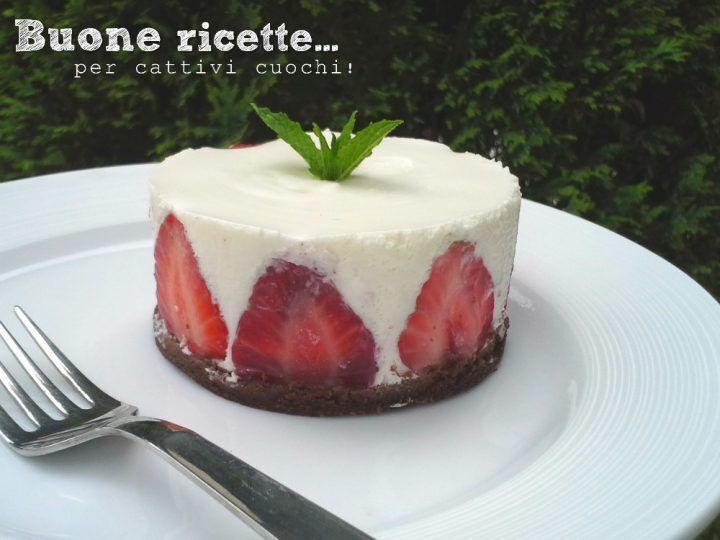 Cheesecake alle fragole senza cottura