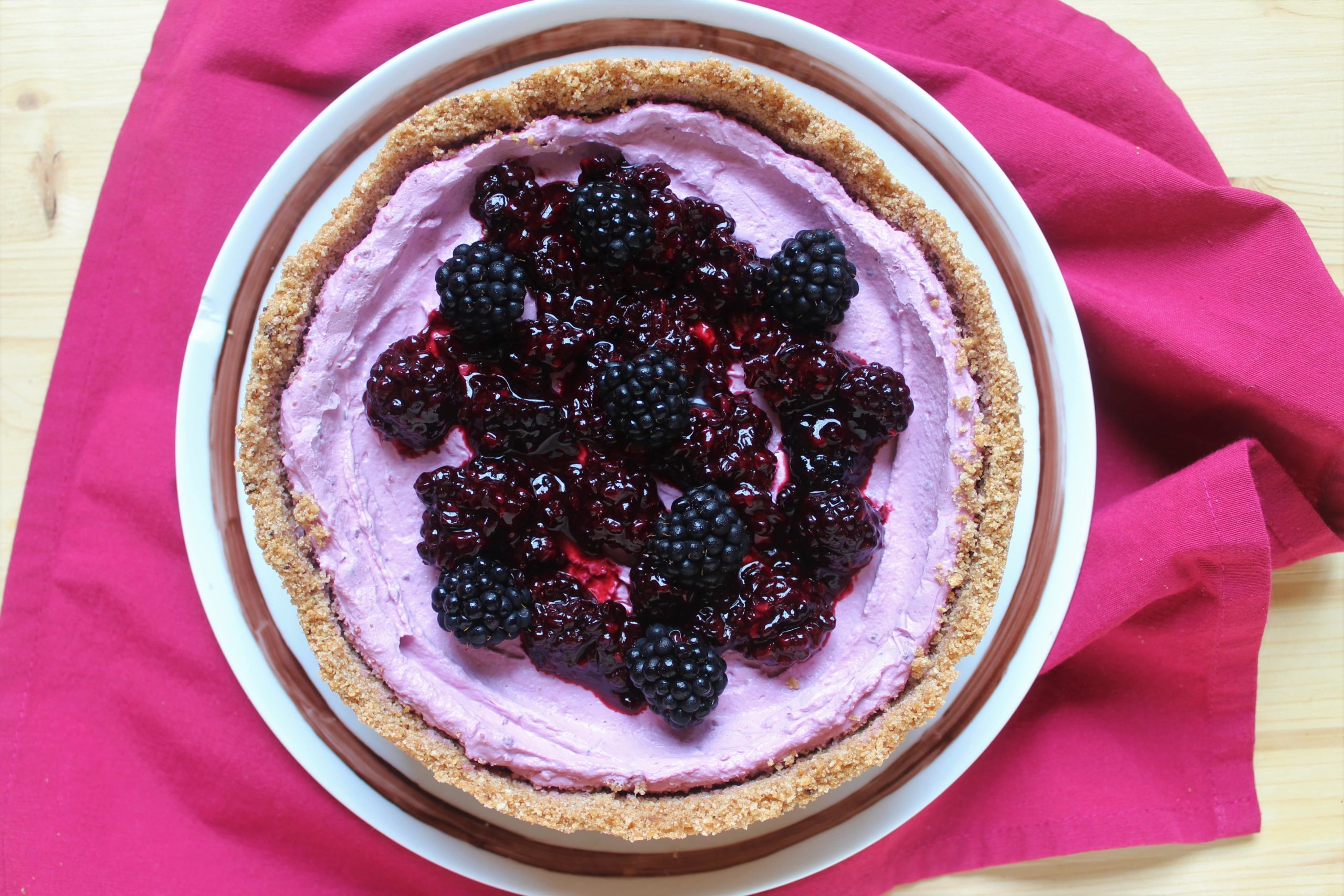Cheesecake alle more: ricetta dessert senza cottura