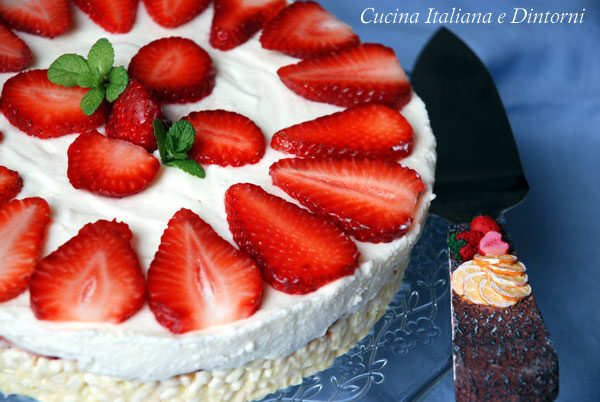 Cheesecake biancorì e fragole