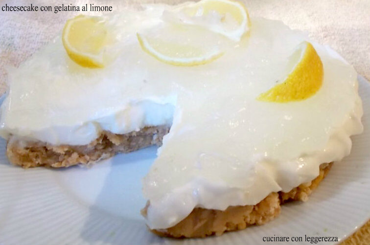 Cheesecake con gelatina al limone