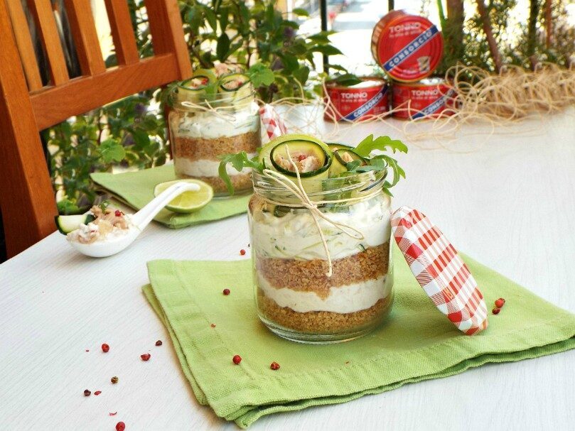 Cheesecake nel barattolo tonno e pepe rosa