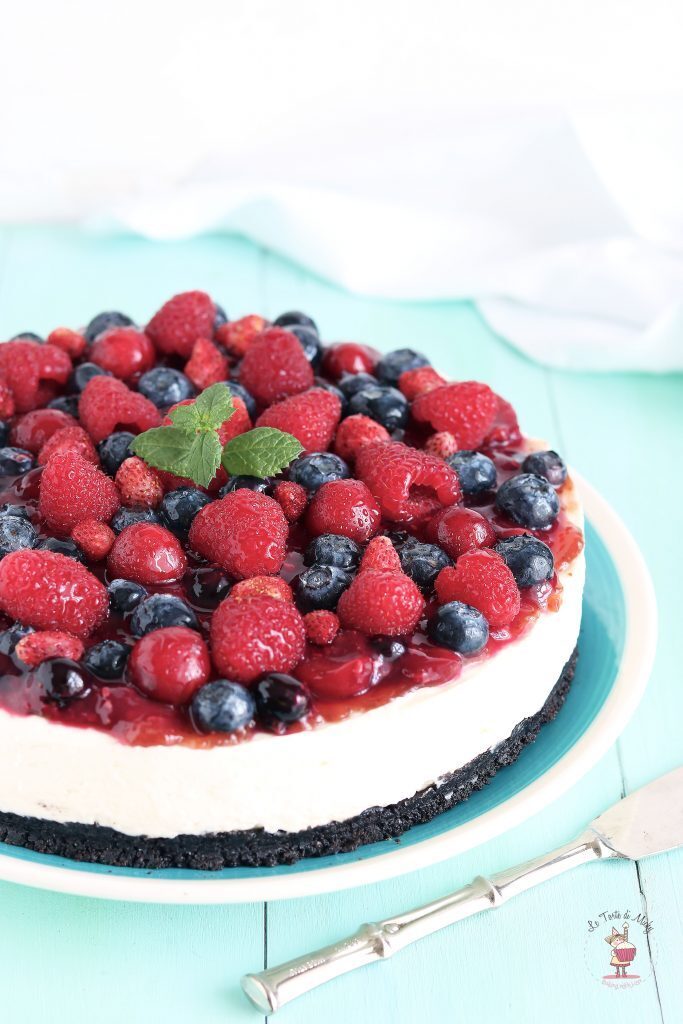 Cheesecake oreo con yogurt greco e frutti di bosco