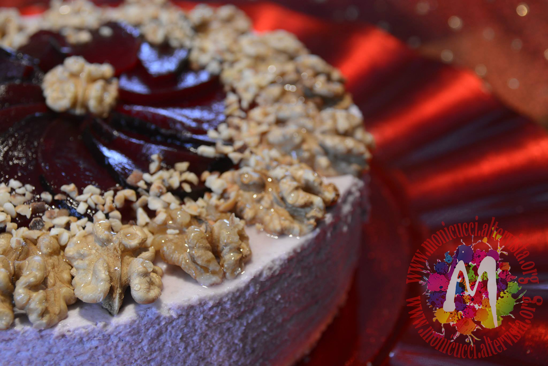Cheesecake salata di cavolo viola, noci e barbabietole