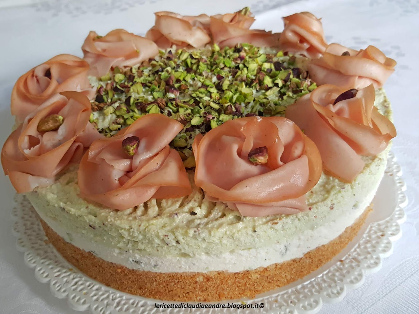 Cheesecake salato al pistacchio e mortadella