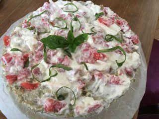 Cheesecake salato alle erbe profumate dell’estate mediterranea