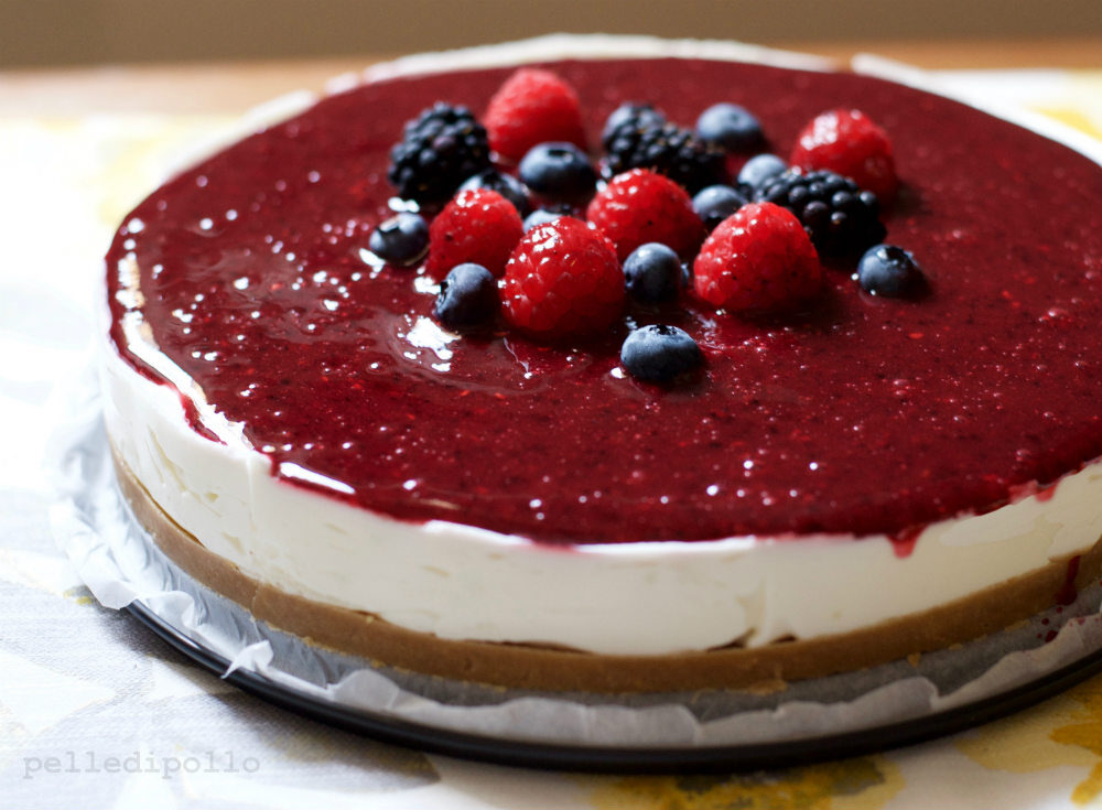 Cheesecake senza cottura al lime e frutti di bosco