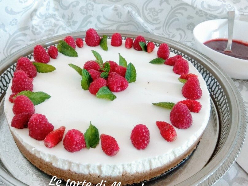 Cheesecake vegana con frutti di bosco