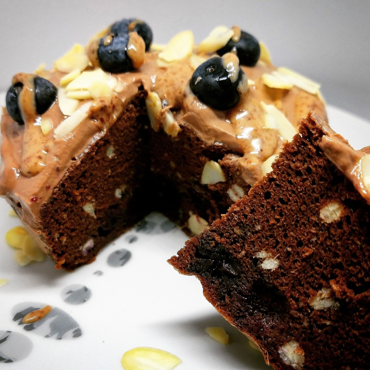 Chestnuts/blueberries&choco cake