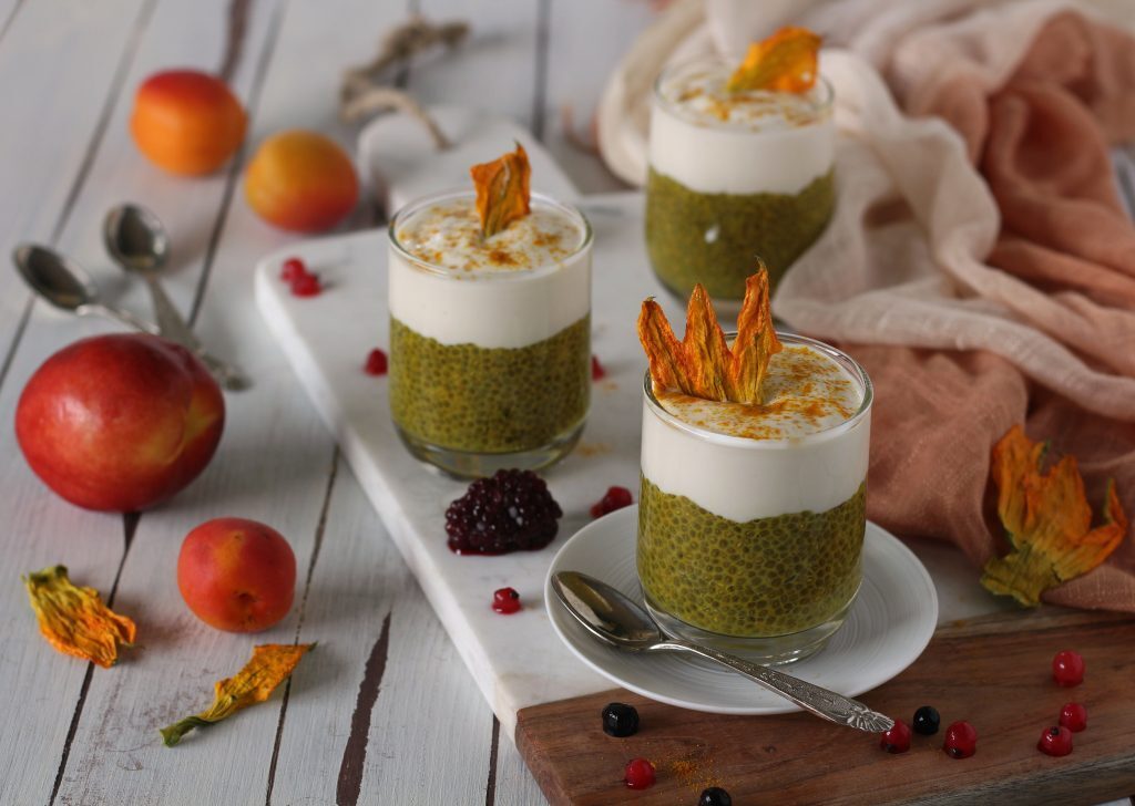 Chia pudding speziato alla curcuma e zenzero