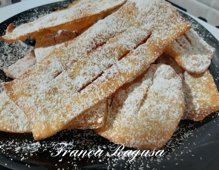 Chiacchiere al moscato