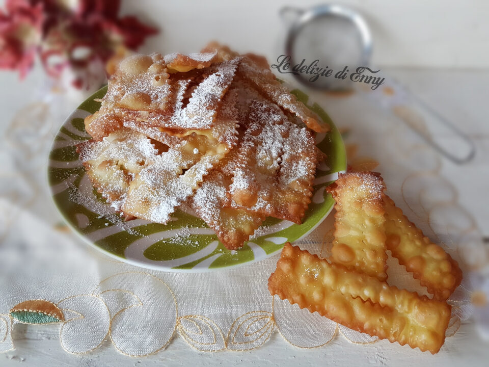 Chiacchiere al profumo di agrumi
