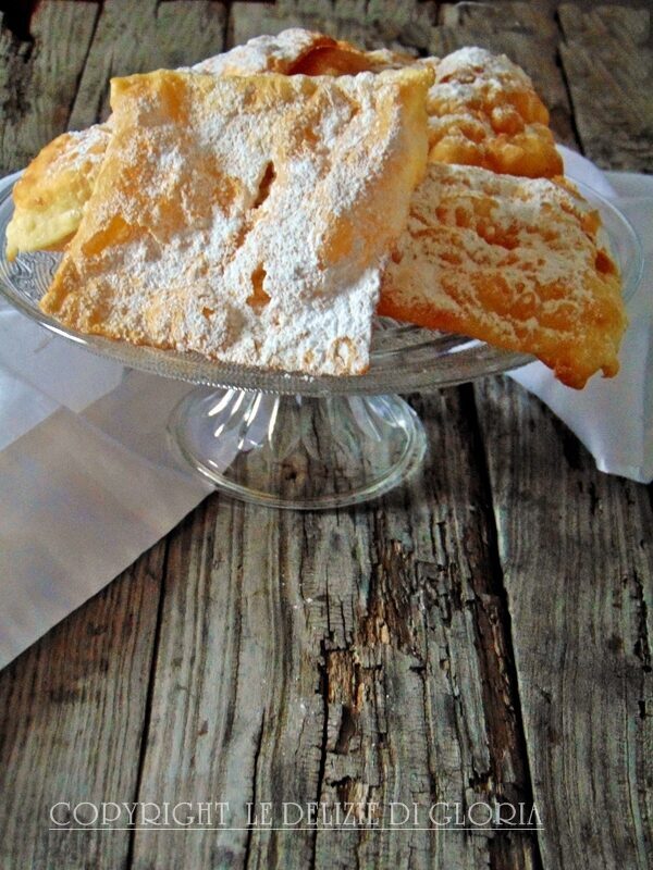 Chiacchiere , cenci, frappe