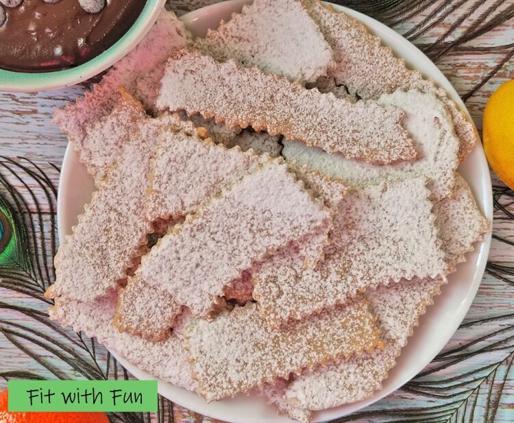 Chiacchiere di carnevale al forno senza zucchero e lattosio