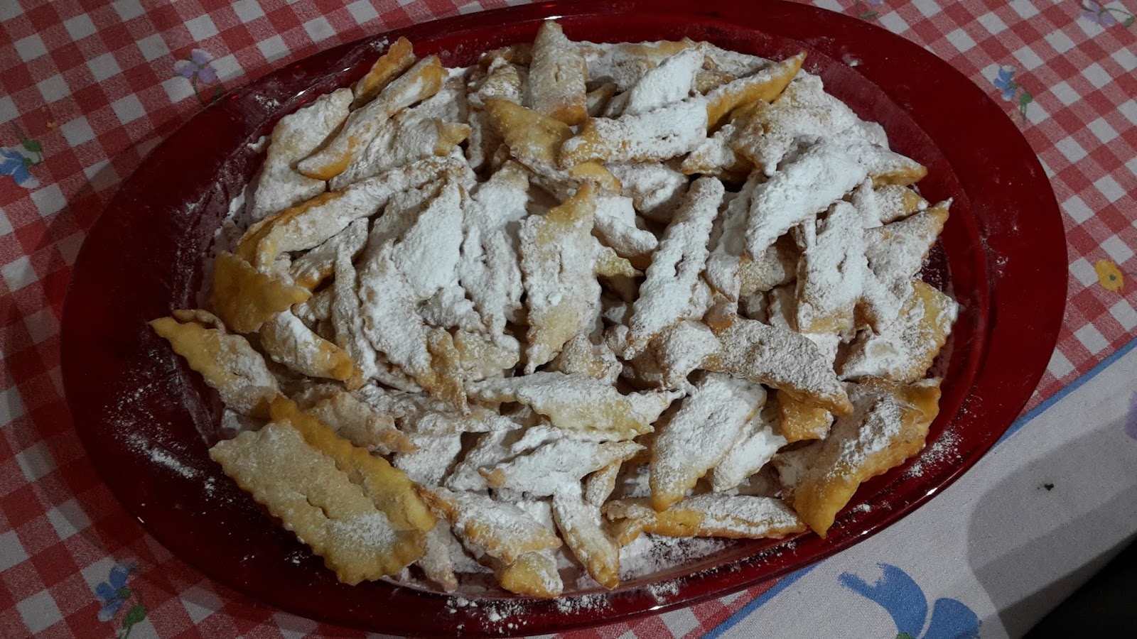 Chiacchiere di carnevale